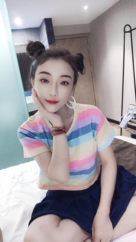 小性感御姐琪琪